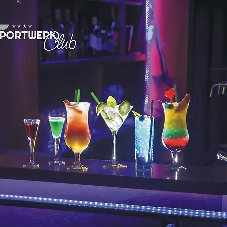 Готель Sportwerk Tyniec Maly
