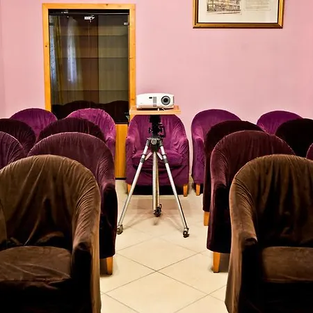 Hotel Sportwerk Tyniec Maly
